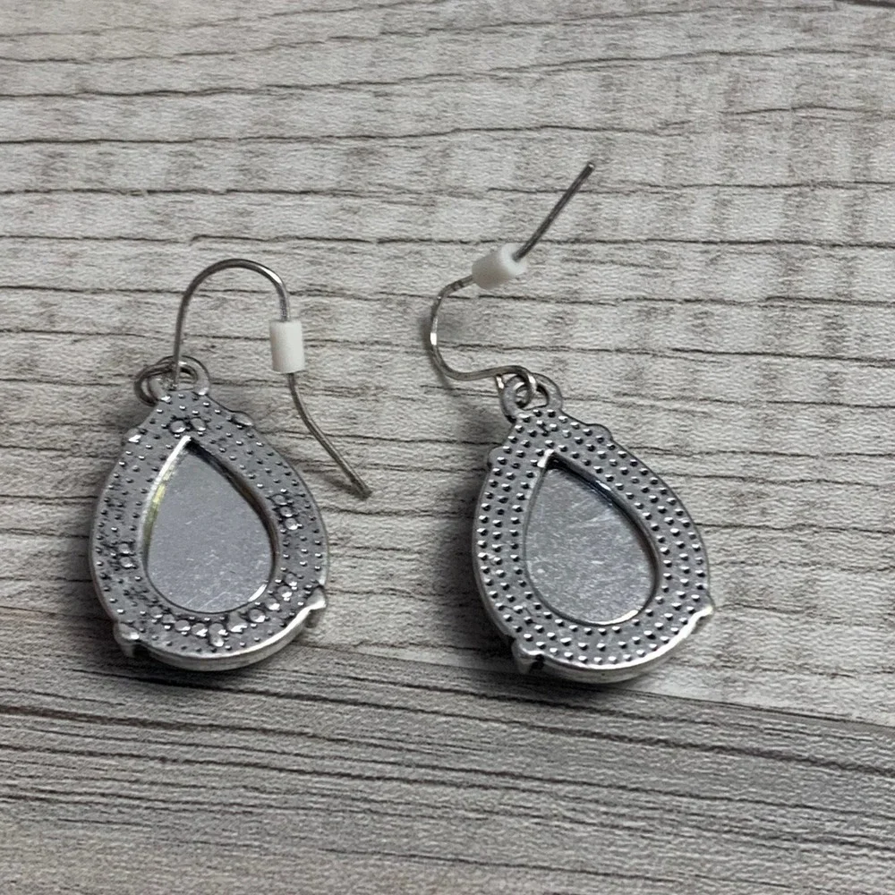 Red Teardrop Druzy Dangle Earrings Silver Tone Fishhook Sparkly Red 3800